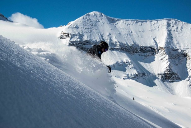 Experience Heli-Skiing at Silvertip Lodge
