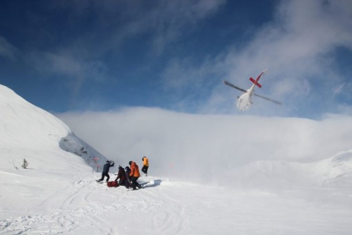 heli-skiing-9